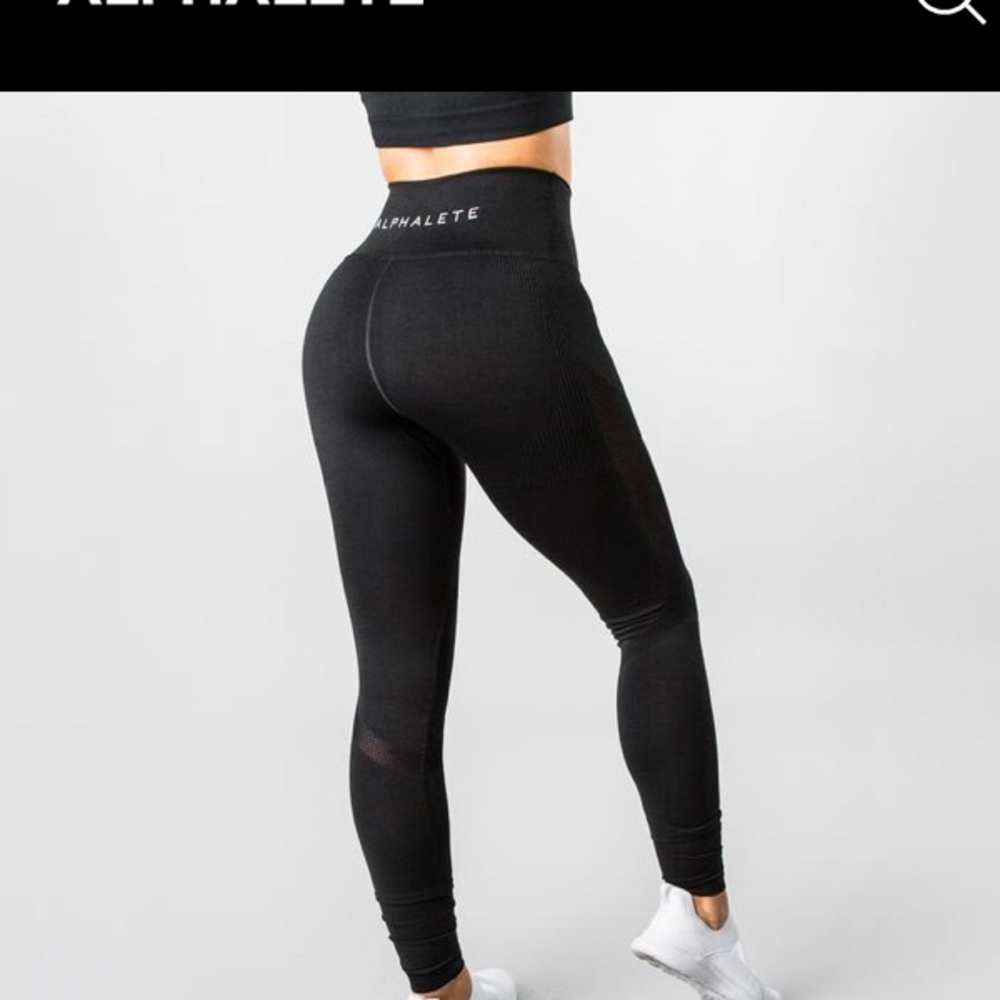 Alphalete aero leggings (small)